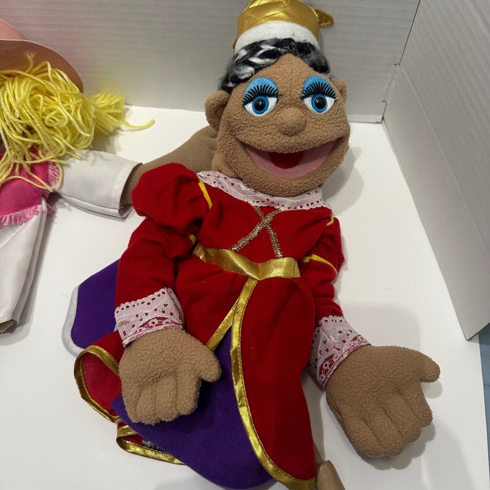 Melissa & Doug Queen Carlotta Cowgirl Puppet Lot of 2 Rod Stains As Is - Picture 3 of 13